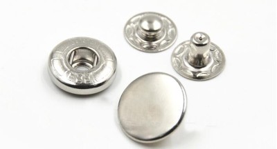 ZJ    銅質四合扣  襯衫扣 後面照